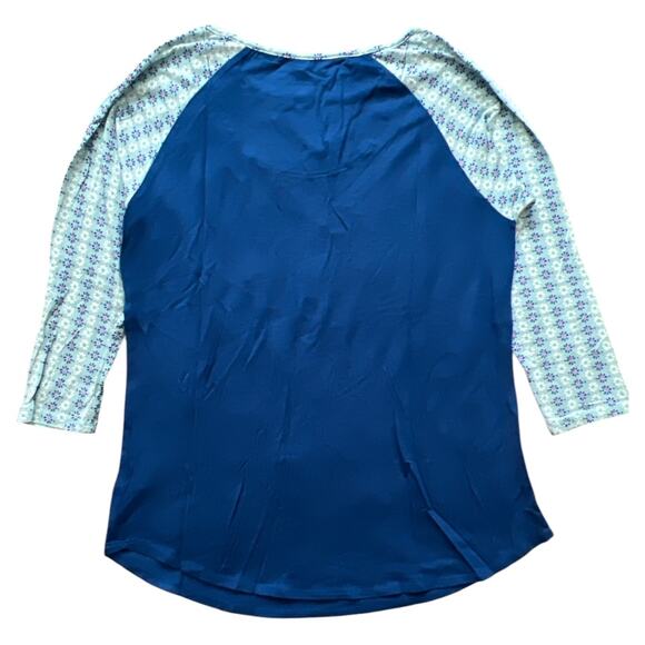 Vera Bradely Blue Daisy Small Tabitha 3/4 Sleeves Top, S - Picture 2 of 4